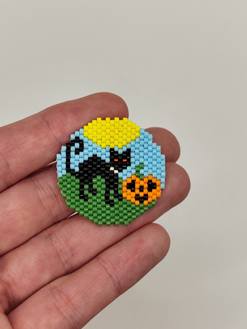 Handmade Beaded Cat Pin - Picture 3 of 4